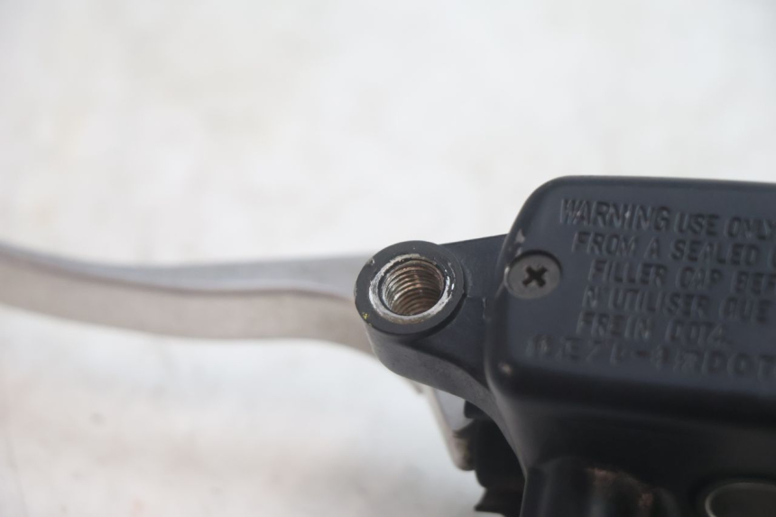 photo de REAR BRAKE MASTER CYLINDER HONDA FJS SILVER WING SILVERWING 400 (2005 - 2008) - Zoom on usage condition