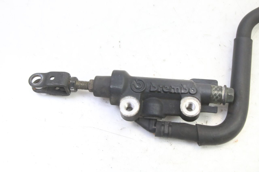 photo de REAR BRAKE MASTER CYLINDER YAMAHA FZ6 FAZER S2 600 (2007 - 2011) - Component detail