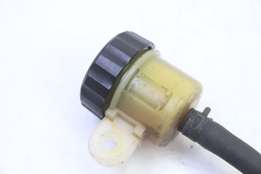 photo de REAR BRAKE MASTER CYLINDER YAMAHA FZ6 FAZER S2 600 (2007 - 2011) - Product overview