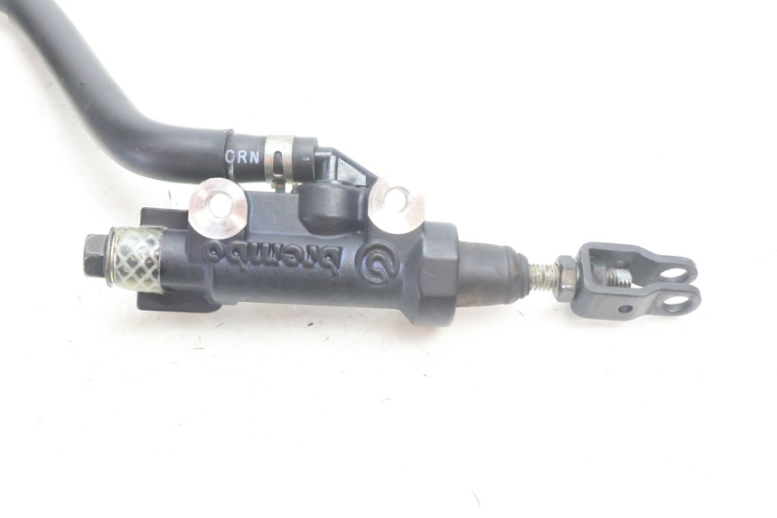 photo de REAR BRAKE MASTER CYLINDER YAMAHA FZ8 800 (2010 - 2016) - Zoom on usage condition