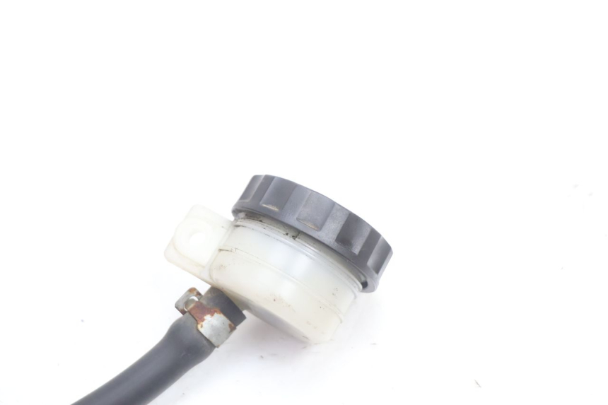 photo de REAR BRAKE MASTER CYLINDER KAWASAKI GPX F ZX750F 750 (1986 - 1990) - Surface and material condition