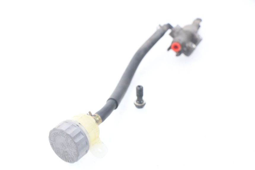 photo de REAR BRAKE MASTER CYLINDER KAWASAKI GPZ S 500 (1994 - 2005) - Component detail
