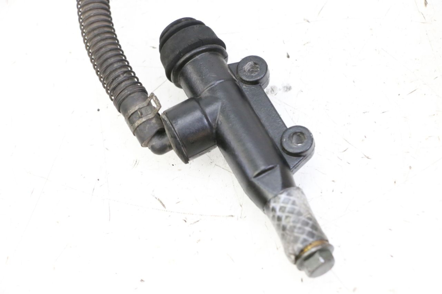photo de REAR BRAKE MASTER CYLINDER KEEWAY K-LIGHT KLIGHT 125 (2018 - 2025) - Technical close-up