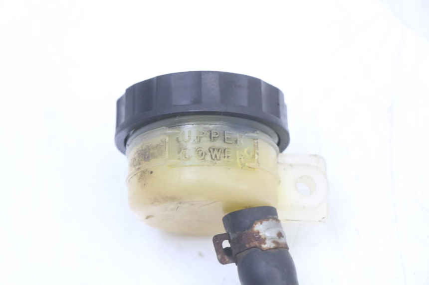 photo de REAR BRAKE MASTER CYLINDER KAWASAKI GTR 1000 (1994 - 2004) - Technical close-up