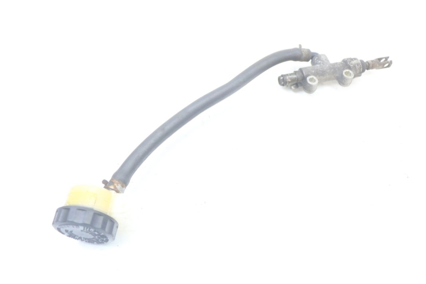 photo de REAR BRAKE MASTER CYLINDER KAWASAKI GTR 1000 (1994 - 2004) - Fixing points details
