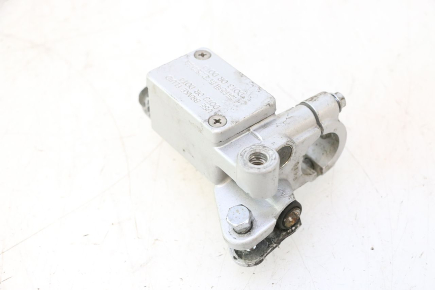 photo de REAR BRAKE MASTER CYLINDER KYMCO LIKE 125 (2009 - 2016) - Product overview
