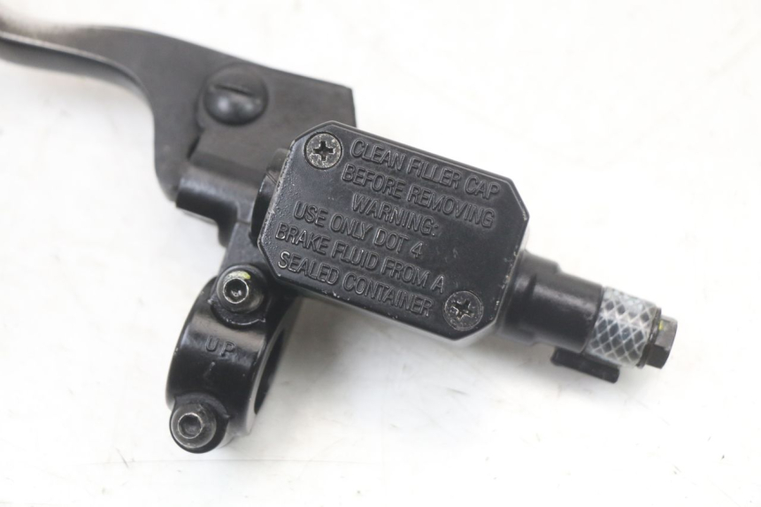 photo de REAR BRAKE MASTER CYLINDER PIAGGIO MP3 HPE 350 (2018 - 2020) - Zoom on usage condition
