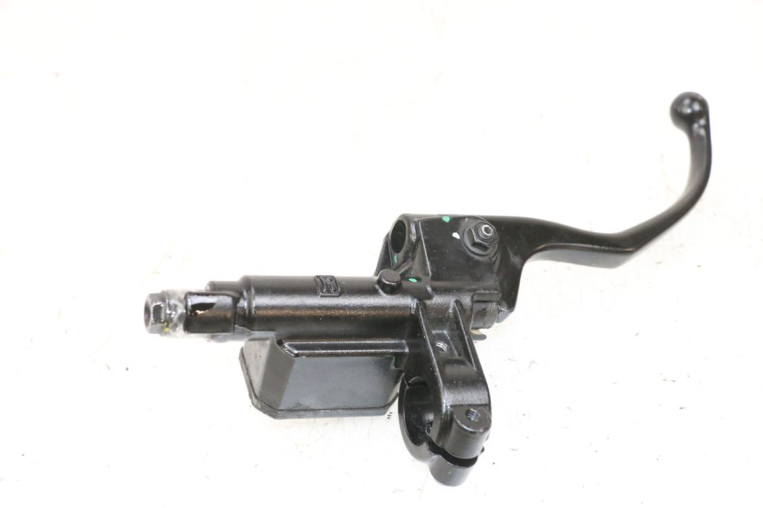 photo de REAR BRAKE MASTER CYLINDER PIAGGIO MP3 HPE 300 (2019 - 2026) - Zoom on usage condition