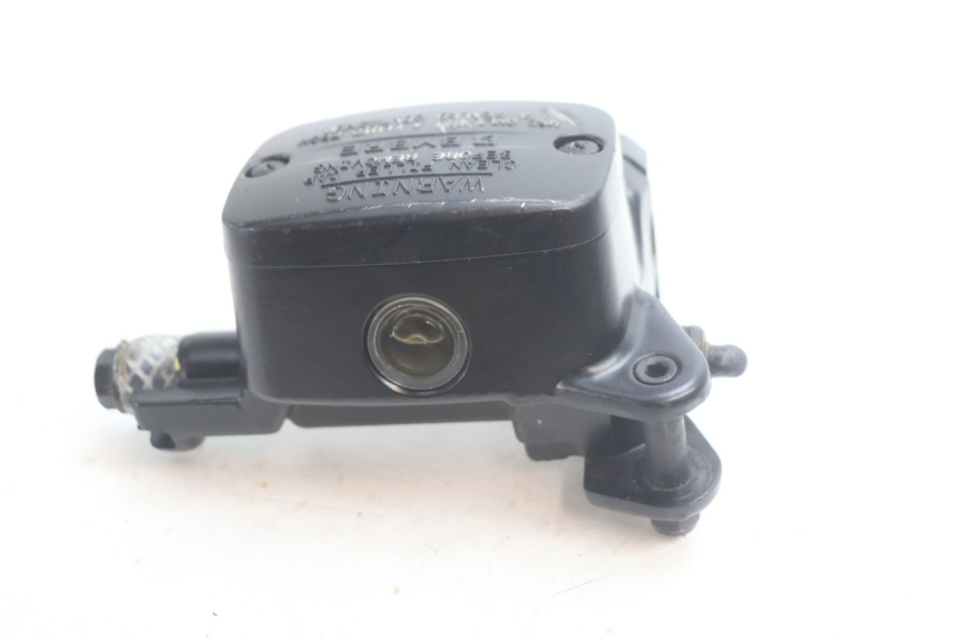 photo de REAR BRAKE MASTER CYLINDER PIAGGIO MP3 HPE 530 (2022 - 2026) - Alternative perspective