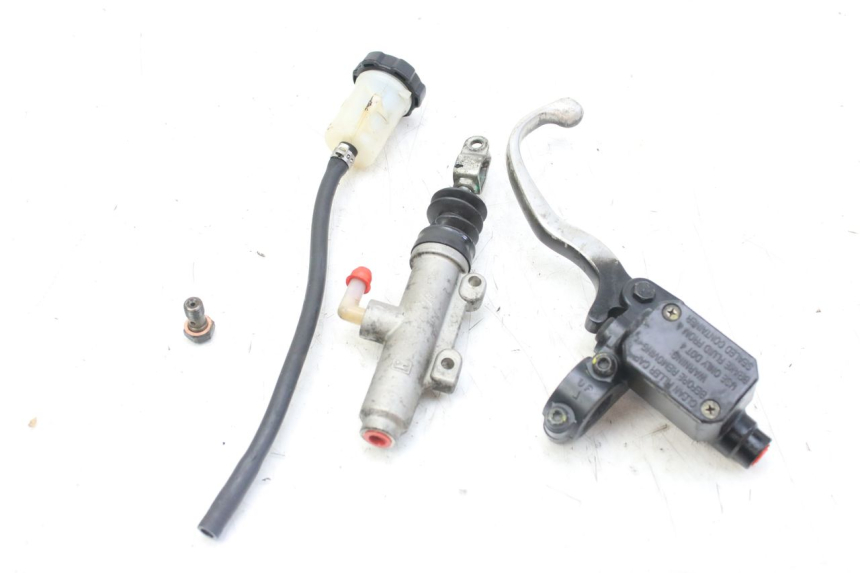 photo de REAR BRAKE MASTER CYLINDER PIAGGIO MP3 RL 250 (2006 - 2010) - Main view