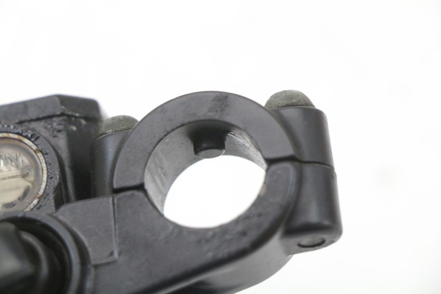 photo de REAR BRAKE MASTER CYLINDER PIAGGIO MP3 500 (2011 - 2015) - Fixing points details