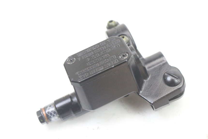 photo de REAR BRAKE MASTER CYLINDER PIAGGIO MP3 500 (2014 - 2017) - Zoom on usage condition