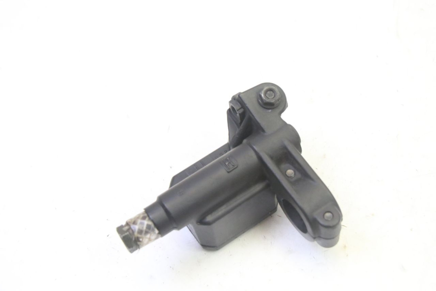 photo de REAR BRAKE MASTER CYLINDER PIAGGIO MP3 125 (2006 - 2014) - Technical close-up