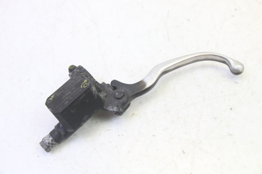 photo de REAR BRAKE MASTER CYLINDER PIAGGIO MP3 RL 250 (2006 - 2010) - Alternative perspective
