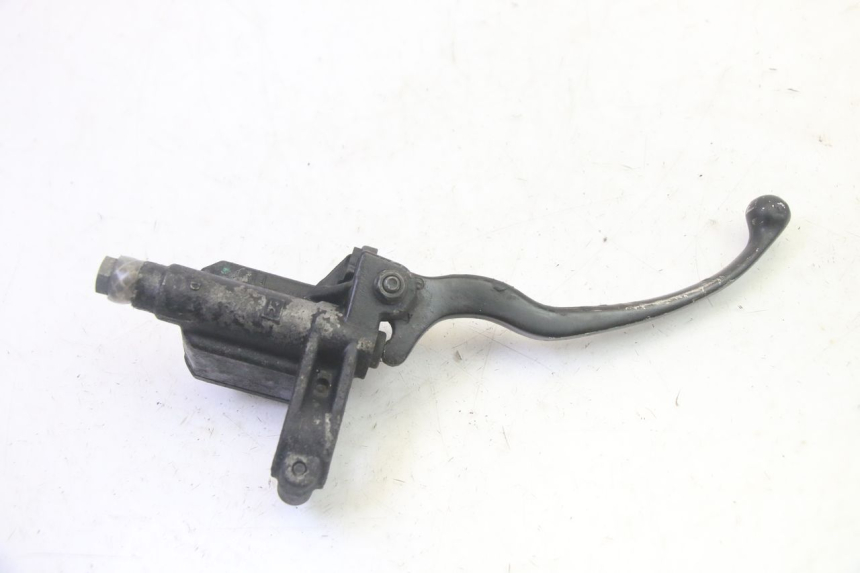 photo de REAR BRAKE MASTER CYLINDER PIAGGIO MP3 RL 250 (2006 - 2010) - Fixing points details