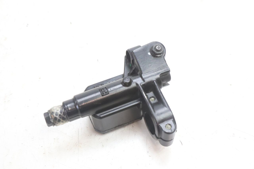 photo de REAR BRAKE MASTER CYLINDER PIAGGIO MP3 500 (2016 - 2018) - Surface and material condition