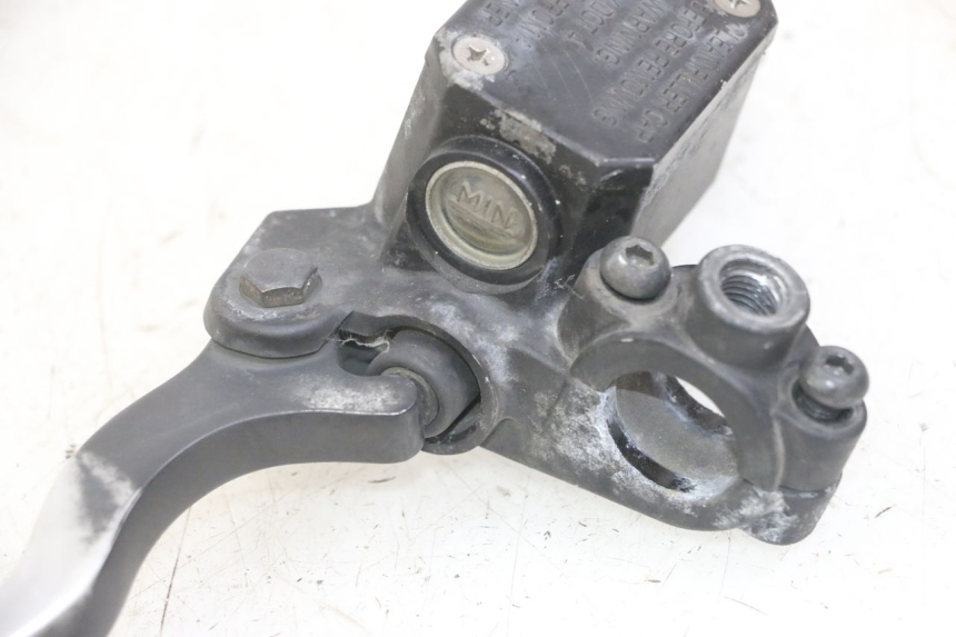 photo de REAR BRAKE MASTER CYLINDER GILERA NEXUS 125 (2009 - 2013) - Fixing points details