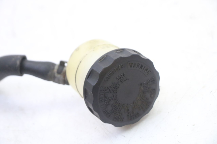 photo de REAR BRAKE MASTER CYLINDER HONDA NTV DEAUVILLE ABS 700 (2007 - 2016) - Technical close-up