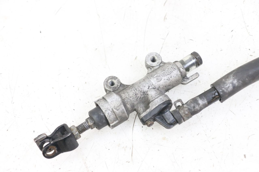 photo de REAR BRAKE MASTER CYLINDER HONDA NTV DEAUVILLE 650 (1998 - 2001) - Component detail