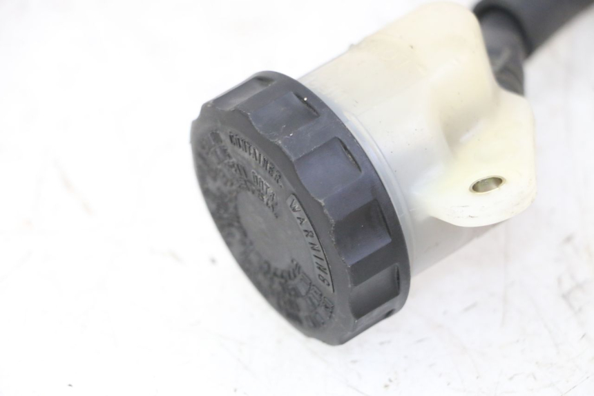 photo de REAR BRAKE MASTER CYLINDER HONDA NTV DEAUVILLE 650 (2001 - 2006) - Product overview