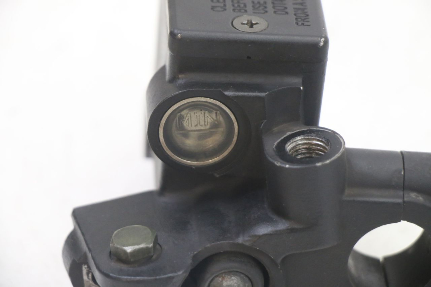 photo de REAR BRAKE MASTER CYLINDER PEUGEOT CITYSTAR 125 (2011 - 2017) - Technical close-up