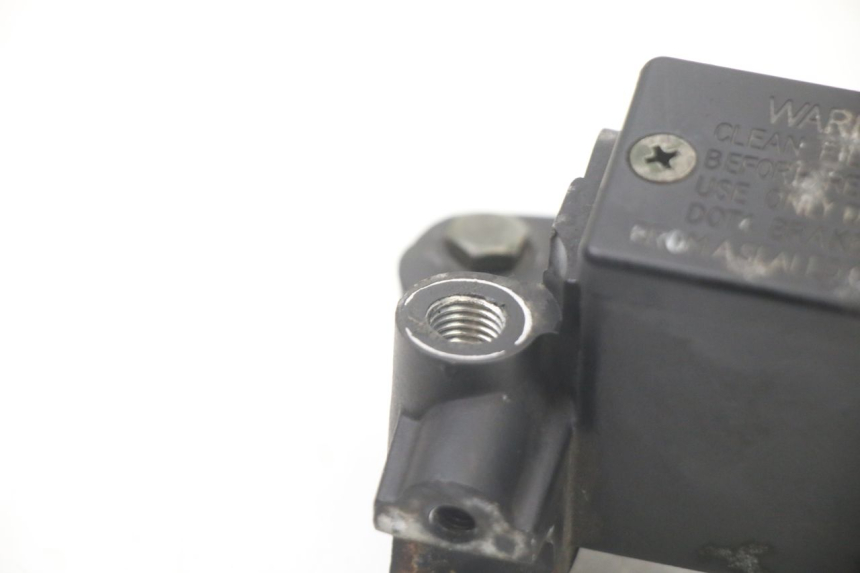 photo de REAR BRAKE MASTER CYLINDER PEUGEOT CITYSTAR 2T 50 (2018 - 2021) - Zoom on usage condition