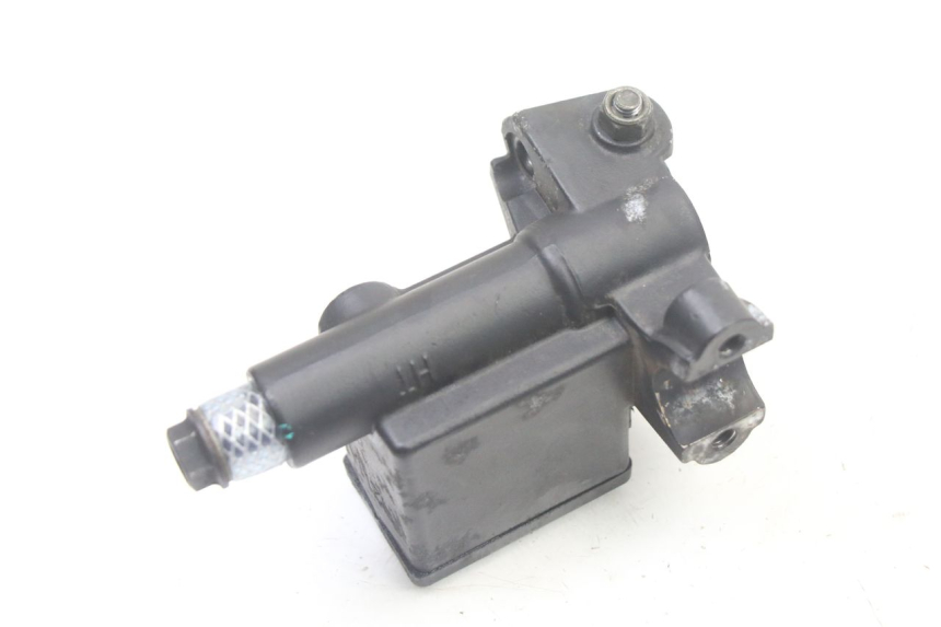 photo de REAR BRAKE MASTER CYLINDER PEUGEOT CITYSTAR 2T 50 (2018 - 2021) - Fixing points details