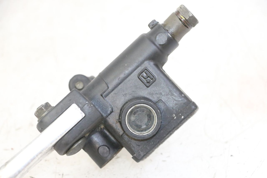 photo de REAR BRAKE MASTER CYLINDER PIAGGIO VESPA GRANTURISMO 200 (2004 - 2005) - Zoom on usage condition