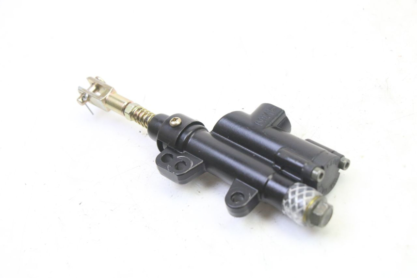 photo de REAR BRAKE MASTER CYLINDER APOLLO RFZ 125 - Fixing points details