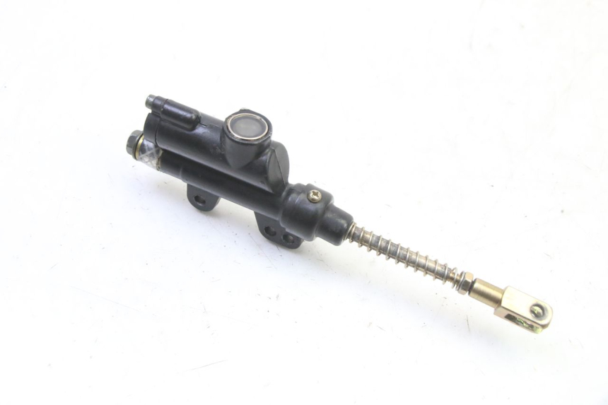 photo de REAR BRAKE MASTER CYLINDER APOLLO RFZ 125 - Alternative perspective
