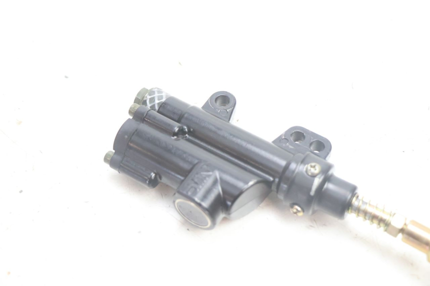 photo de REAR BRAKE MASTER CYLINDER APOLLO RFZ 150 - Component detail