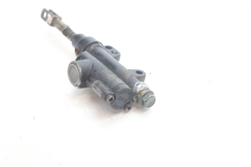 photo de REAR BRAKE MASTER CYLINDER APOLLO RFZ 140 - Fixing points details