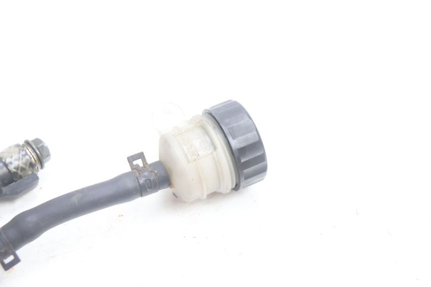 photo de REAR BRAKE MASTER CYLINDER YAMASAKI ROADSTER 50 (2013 - 2018) - Fixing points details