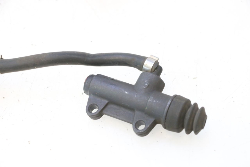 photo de REAR BRAKE MASTER CYLINDER MZ RT 125 (2000 - 2008) - Technical close-up