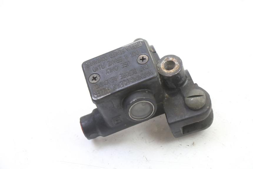 photo de REAR BRAKE MASTER CYLINDER GILERA RUNNER SL 50 (2006 - 2009) - Zoom on usage condition