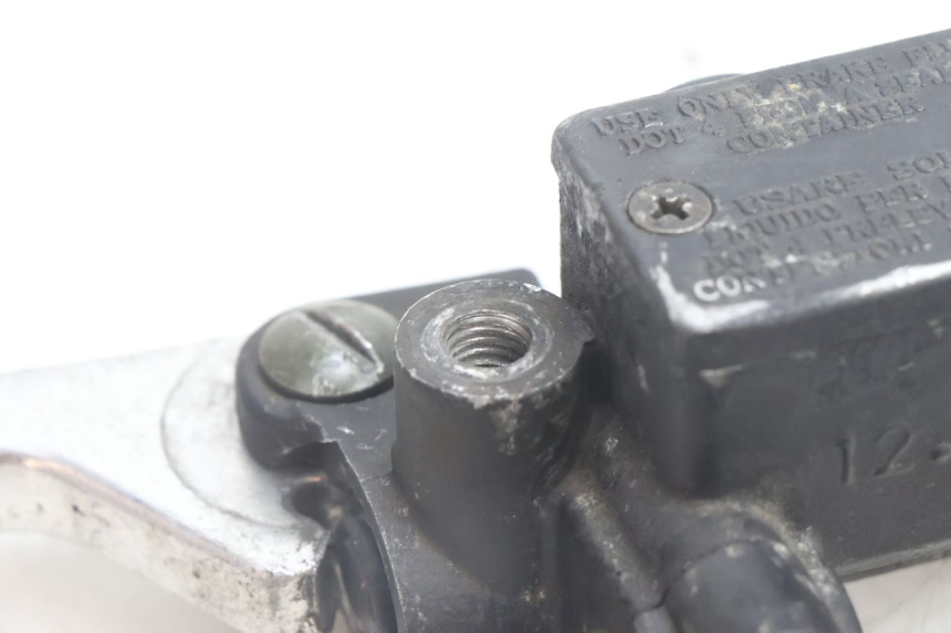 photo de REAR BRAKE MASTER CYLINDER GILERA RUNNER SP 50 (2002 - 2004) - Fixing points details