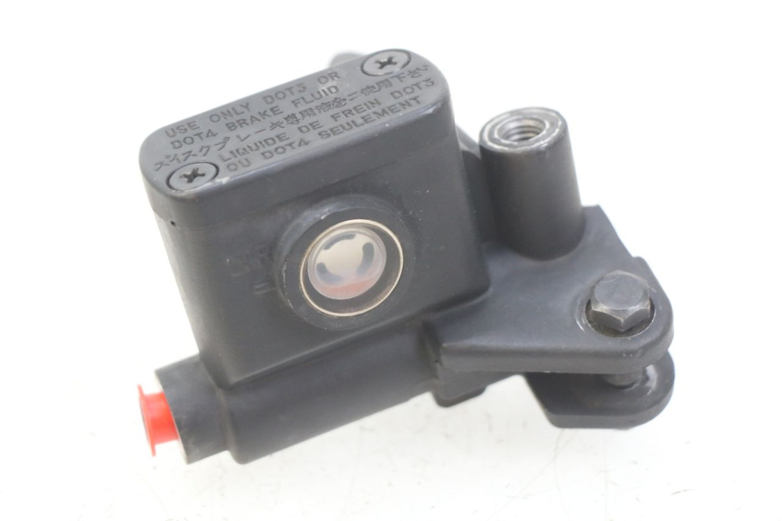 photo de REAR BRAKE MASTER CYLINDER LVNENG S5 1 (2019 - 2023) - Main view