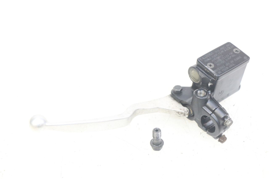 photo de REAR BRAKE MASTER CYLINDER PEUGEOT SATELIS 125 (2010 - 2012) - Technical close-up