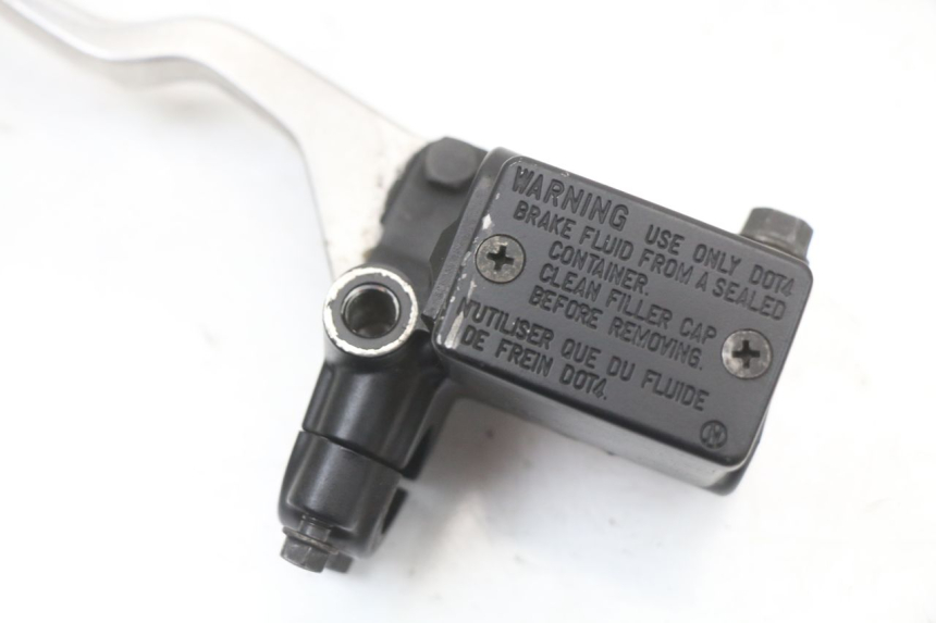 photo de REAR BRAKE MASTER CYLINDER PEUGEOT SATELIS 125 (2010 - 2012) - Zoom on usage condition
