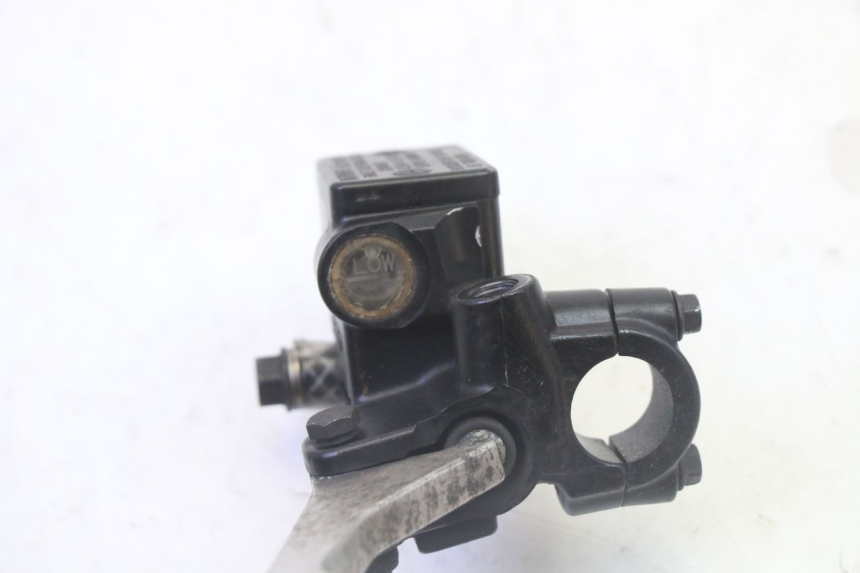 photo de REAR BRAKE MASTER CYLINDER PEUGEOT SATELIS 125 (2013 - 2018) - Technical close-up