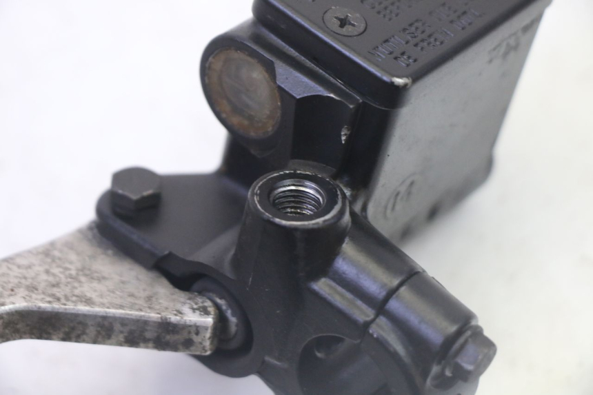 photo de REAR BRAKE MASTER CYLINDER PEUGEOT SATELIS 125 (2013 - 2018) - Product overview