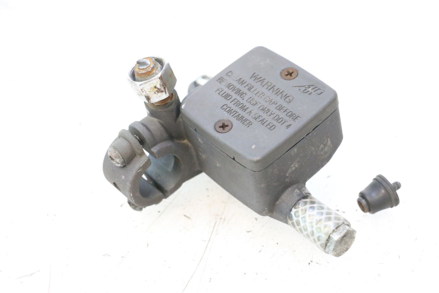 photo de REAR BRAKE MASTER CYLINDER PEUGEOT SATELIS 125 (2006 - 2009) - Main view