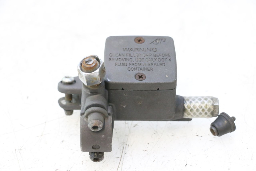 photo de REAR BRAKE MASTER CYLINDER PEUGEOT SATELIS 125 (2006 - 2009) - Markings and original references