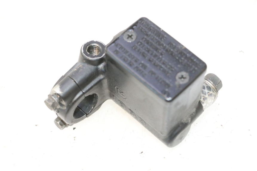 photo de REAR BRAKE MASTER CYLINDER PEUGEOT SATELIS 125 (2013 - 2018) - Technical close-up