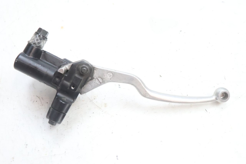 photo de REAR BRAKE MASTER CYLINDER PEUGEOT SATELIS 125 (2006 - 2009) - Surface and material condition