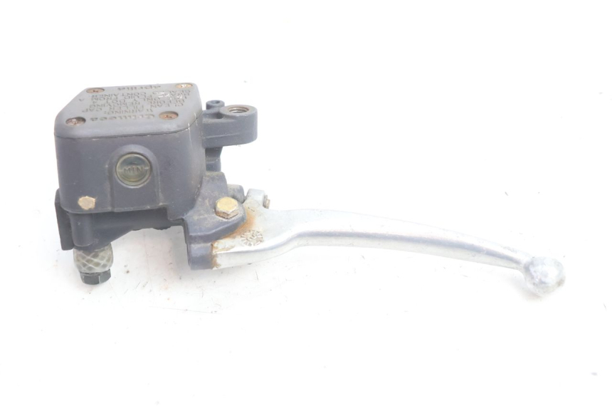 photo de REAR BRAKE MASTER CYLINDER APRILIA SCARABEO GT 125 (1999 - 2007) - Technical close-up