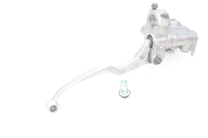 photo de REAR BRAKE MASTER CYLINDER SUZUKI SIXTEEN 125 (2008 - 2010) - Component detail