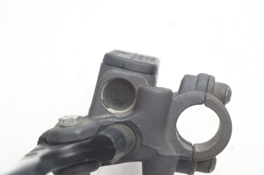 photo de REAR BRAKE MASTER CYLINDER PEUGEOT SPEEDFIGHT 2 AC 50 (2000 - 2009) - Technical close-up