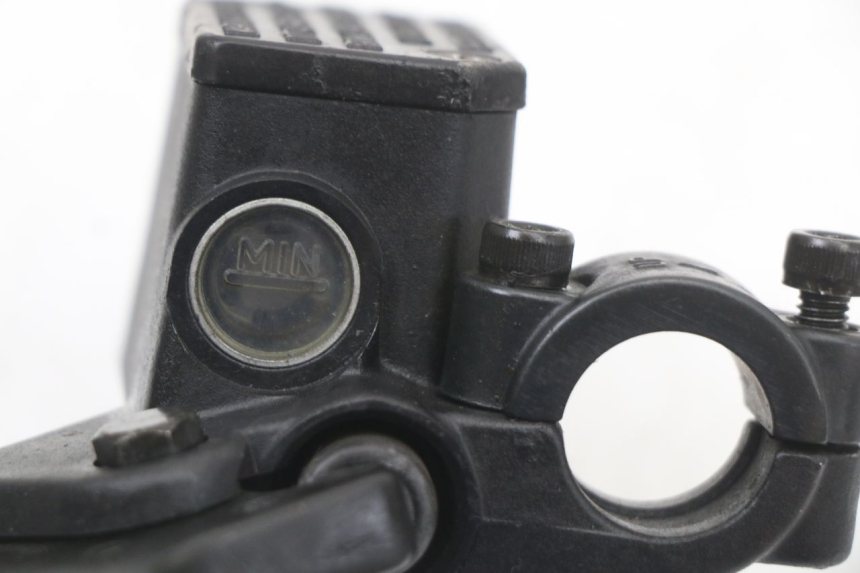 photo de REAR BRAKE MASTER CYLINDER APRILIA SR CARB LC 2T 50 (2004 - 2012) - Alternative perspective
