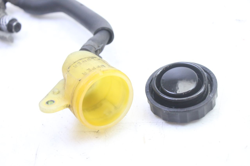 photo de REAR BRAKE MASTER CYLINDER HONDA ST PAN EUROPEAN 1300 (2002 - 2013) - Technical close-up